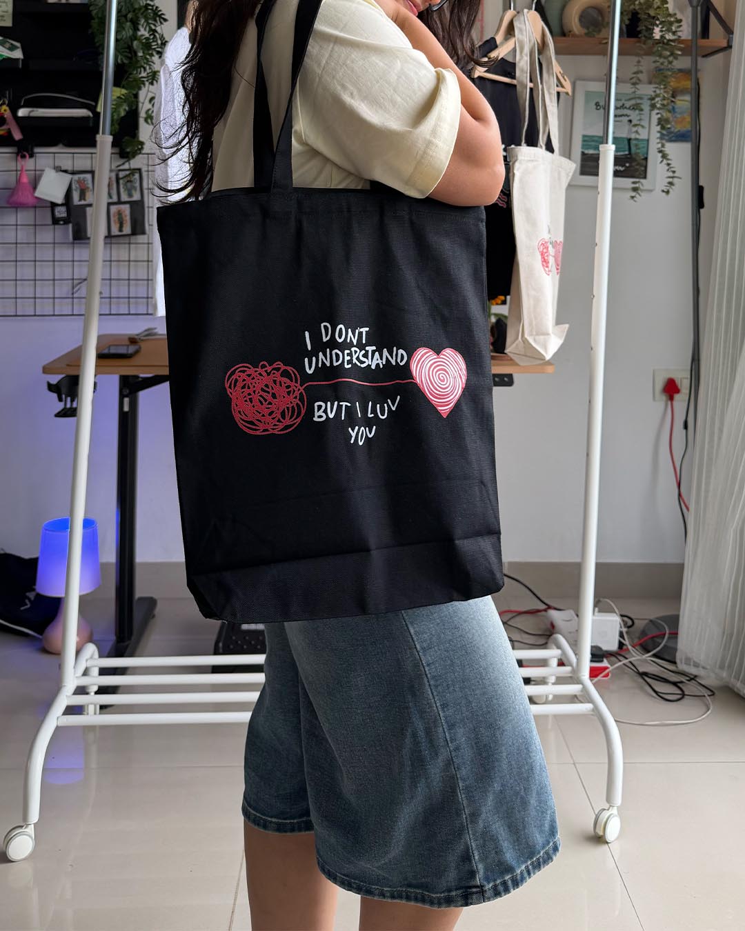 I don't understand but I luv you Seventeen Tote Bag