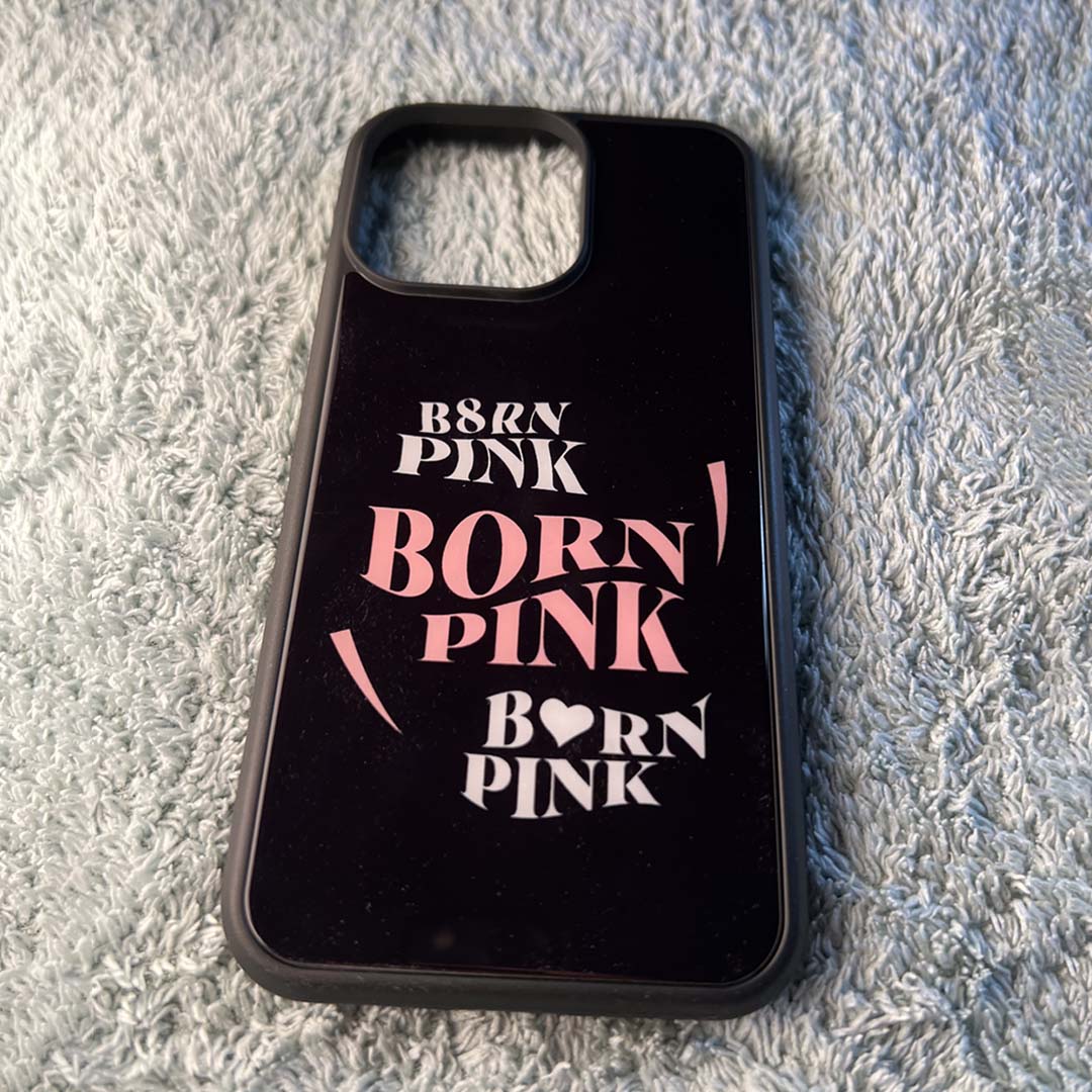 Born Pink (Blackpink) - Glass Phone Case (iPhone)