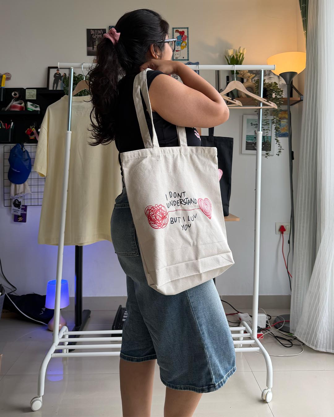 I don't understand but I luv you Seventeen Tote Bag